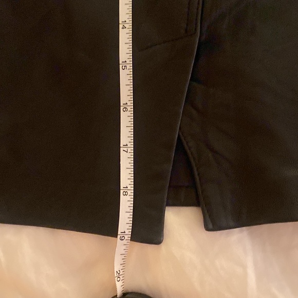 Black 100% soft leather skirt - Picture 6 of 8